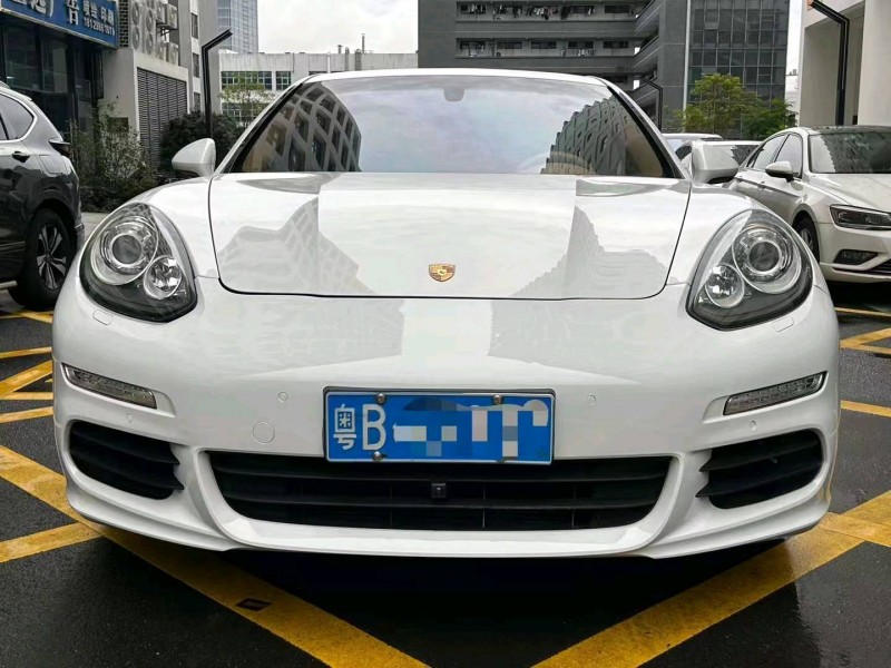 广州15年保时捷帕拉梅拉1