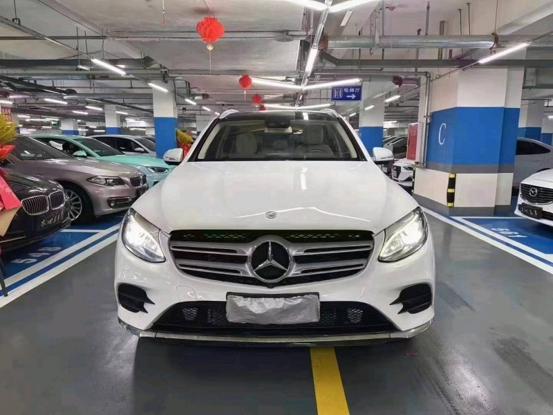 成都17年奔驰GLC1