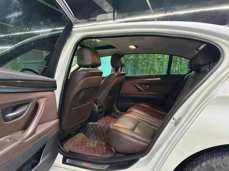 成都15年宝马5系6