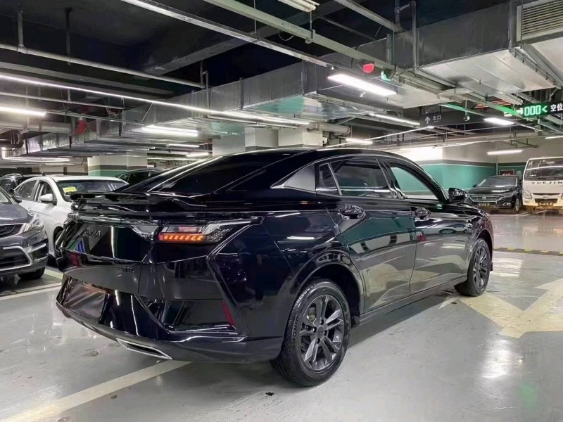 成都24年东风奕炫8