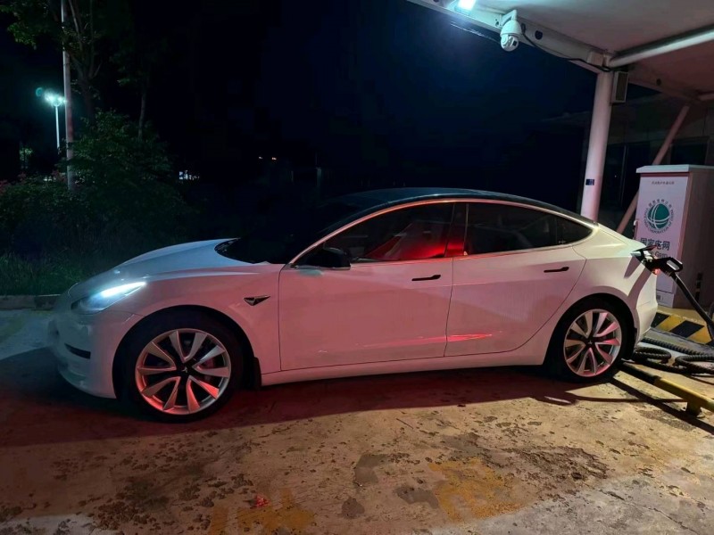 淄博21年特斯拉MODEL 32