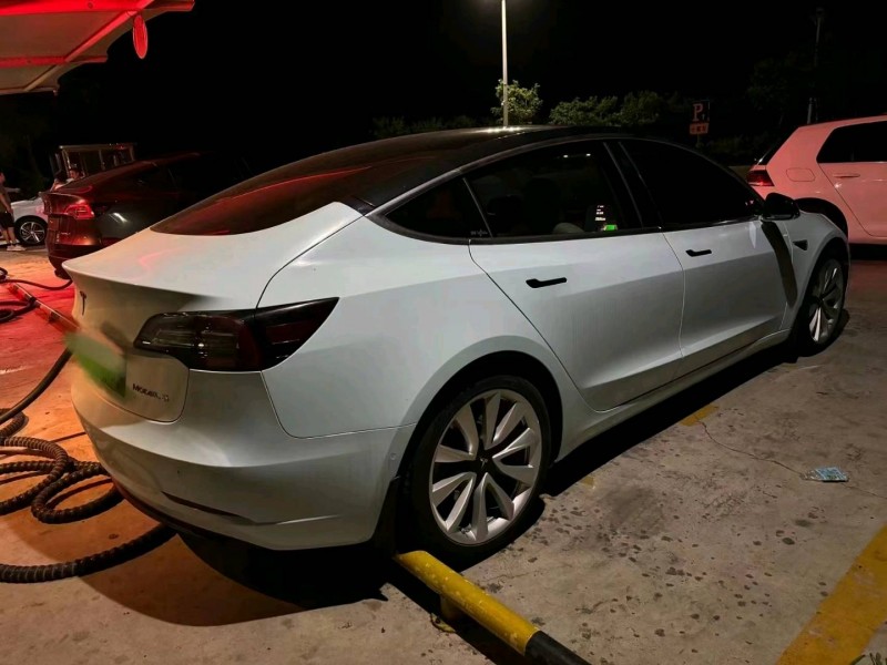 淄博21年特斯拉MODEL 36