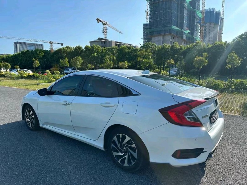 盐城18年本田思域4