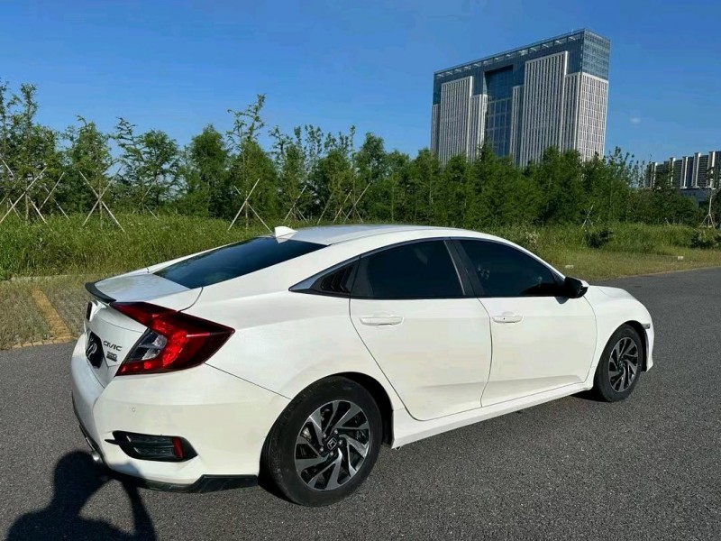 盐城18年本田思域5