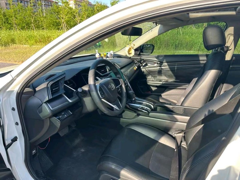 盐城18年本田思域6