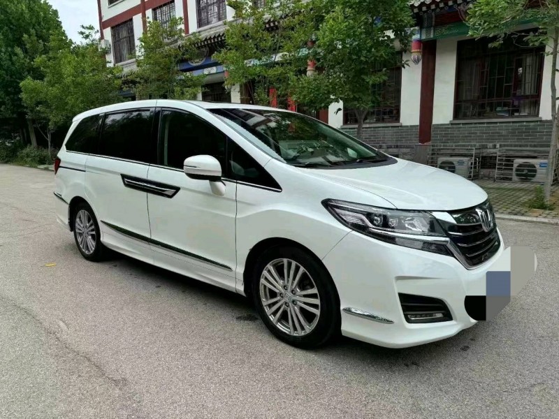 烟台17年本田艾力绅5