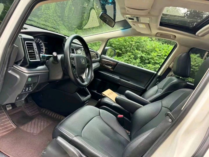 烟台17年本田艾力绅6