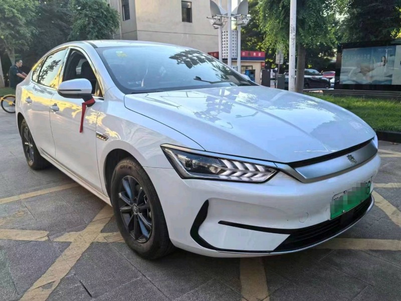 济南24年比亚迪秦4