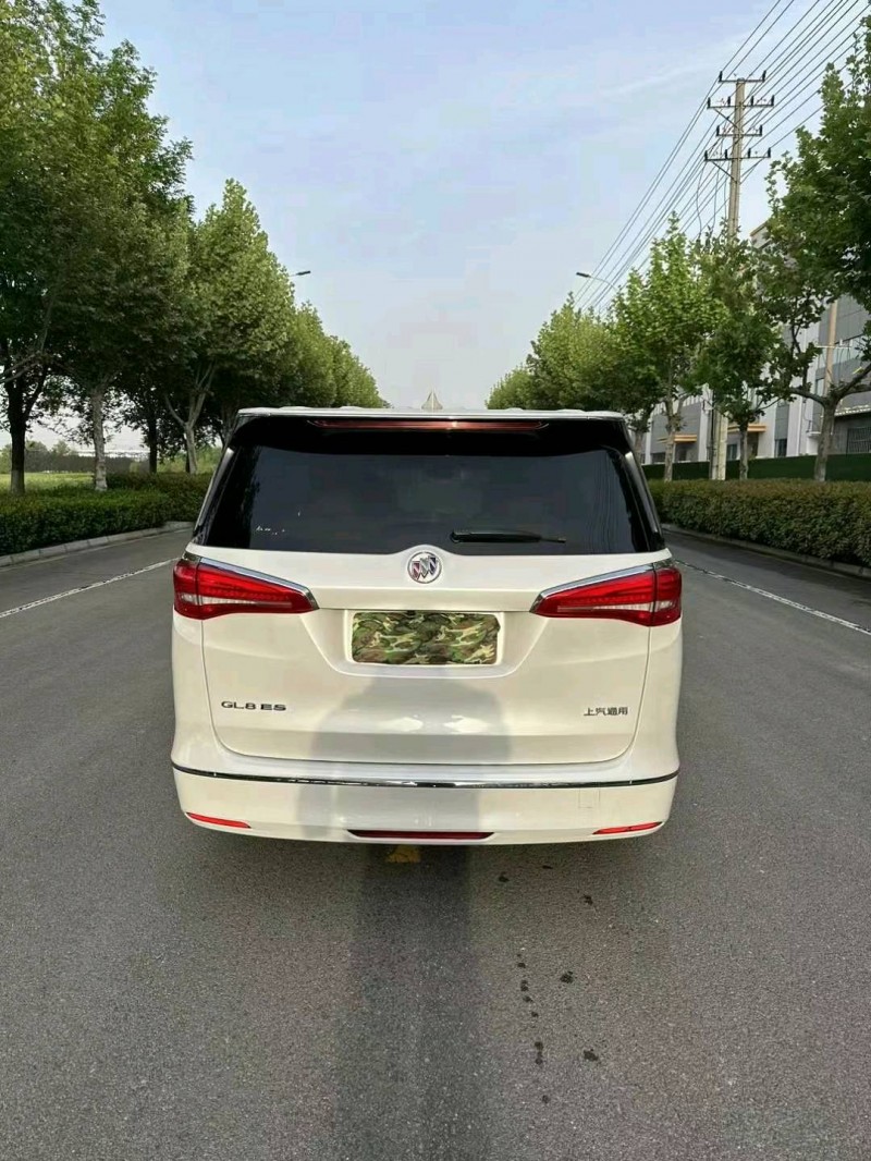 宿迁19年别克GL89