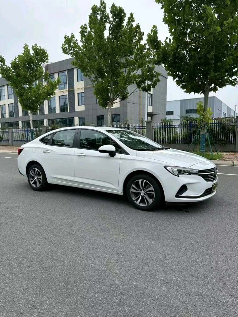 宿迁23年别克威朗2