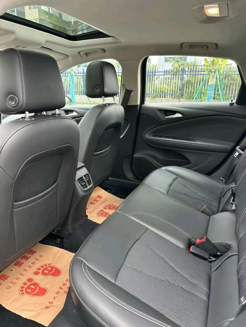 宿迁23年别克威朗6