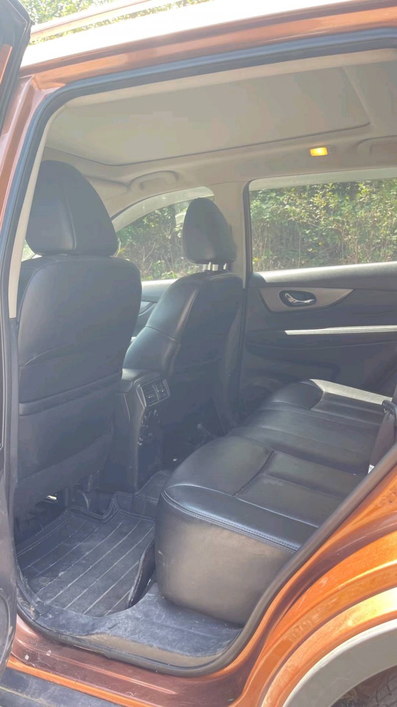 襄阳15年日产奇骏6