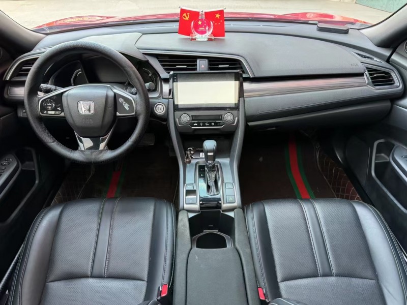 济宁22年本田思域7