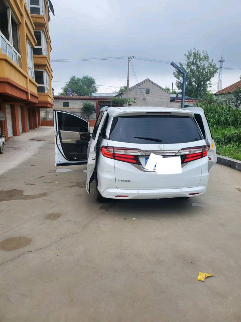 菏泽17年本田奥德赛2