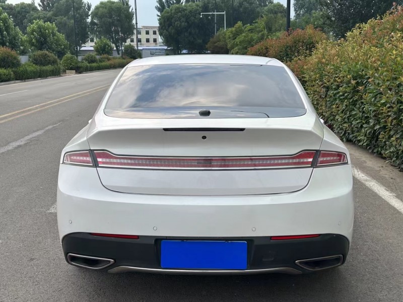 濟寧18年林肯MKZ9