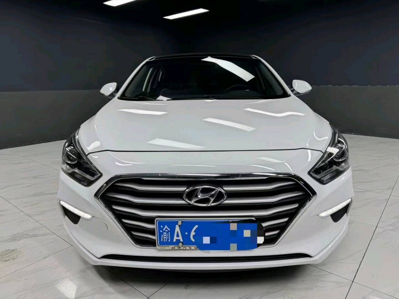 成都18年现代名图1