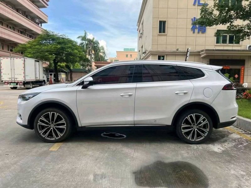 广州19年比亚迪唐4