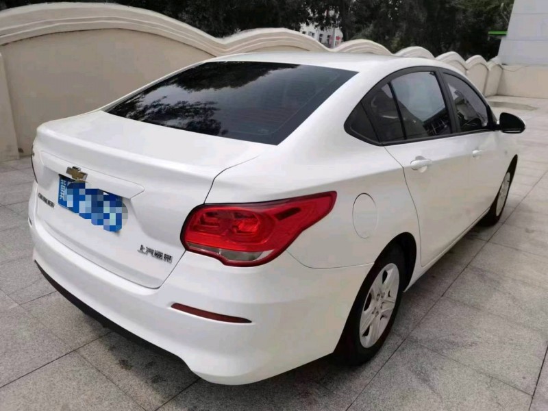 保定19年雪佛兰科沃兹4