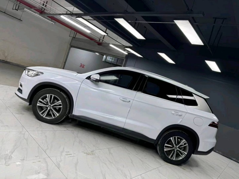 成都20年比亚迪宋3