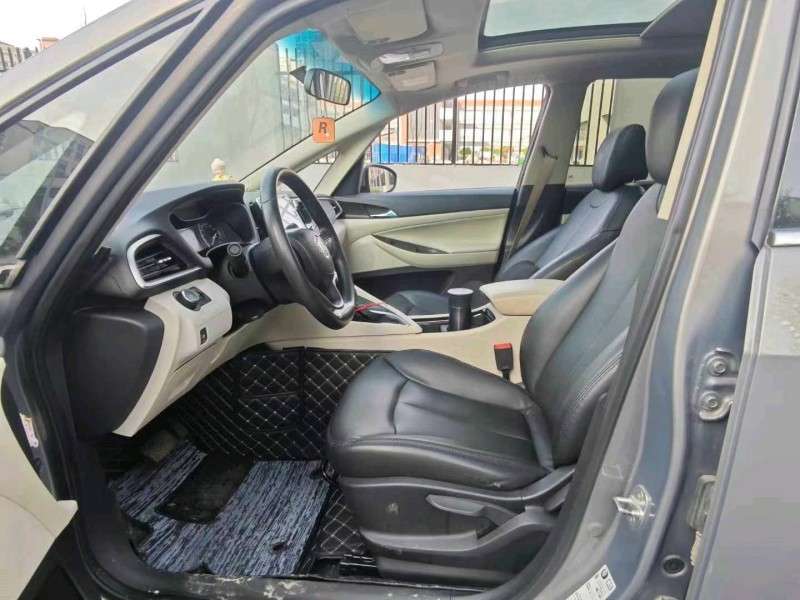 徐州18年别克GL66