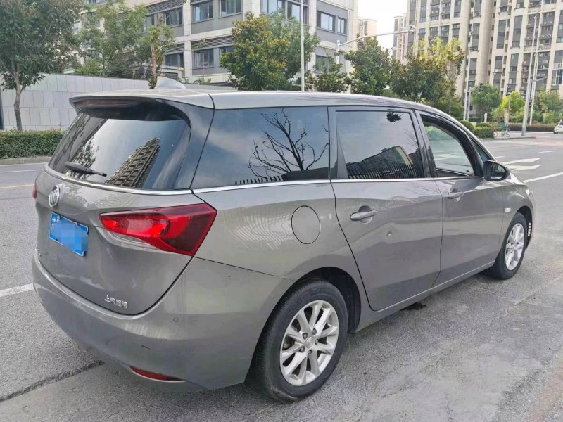 徐州18年别克GL68