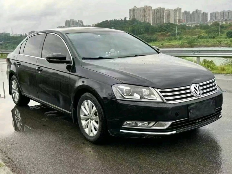 保定14年大众迈腾2