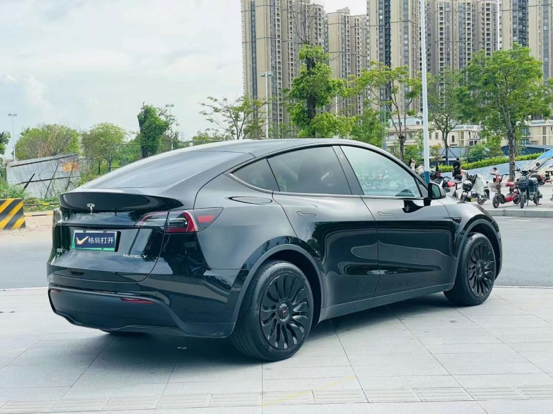 東莞23年特斯拉MODEL Y8