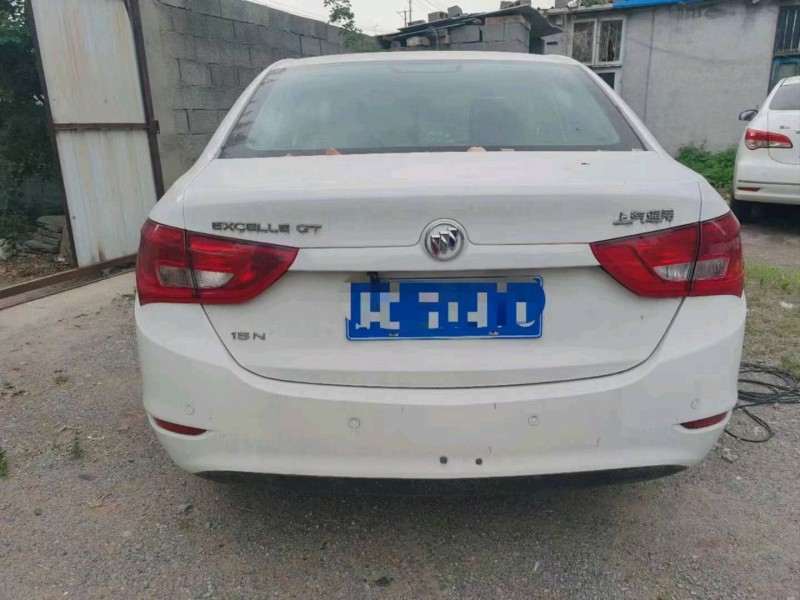 烟台17年别克英朗2