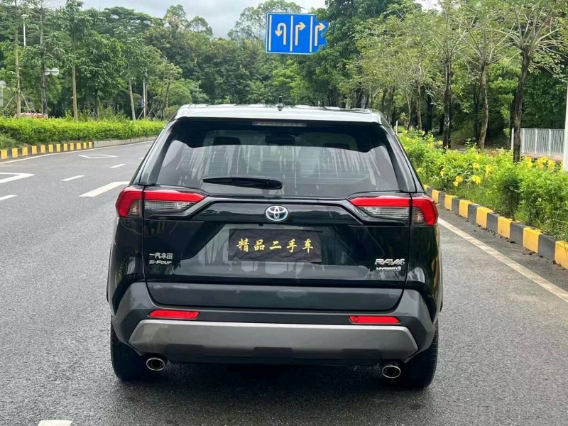 广州20年丰田RAV4荣放5