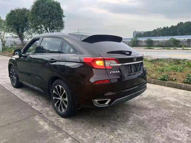 汕头17年本田冠道8