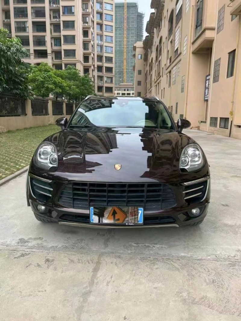 深圳16年保时捷Macan1