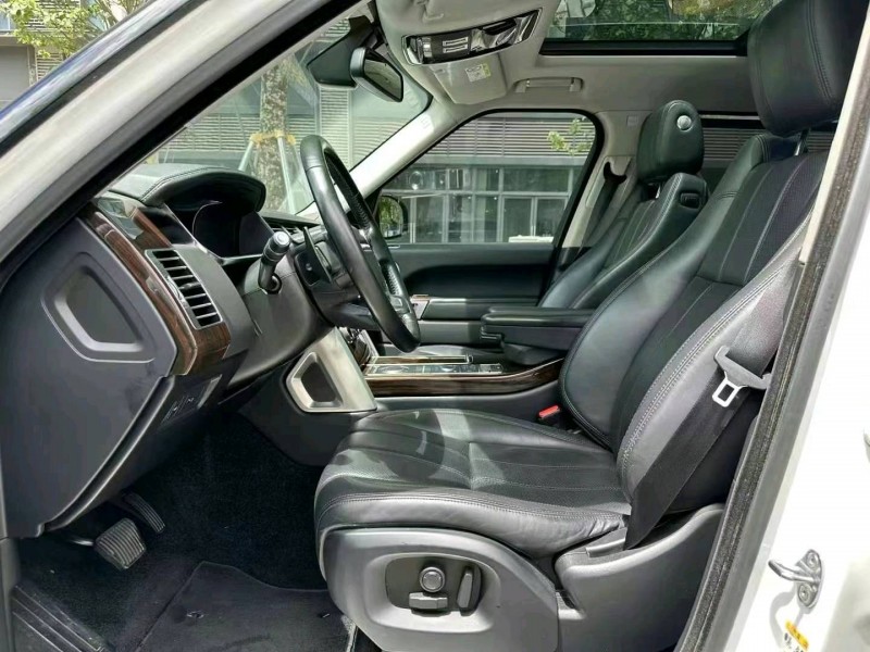 佛山16年路虎揽胜行政8