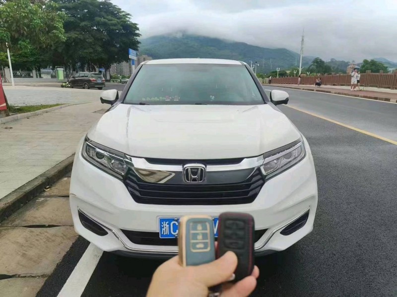 东莞22年本田冠道1