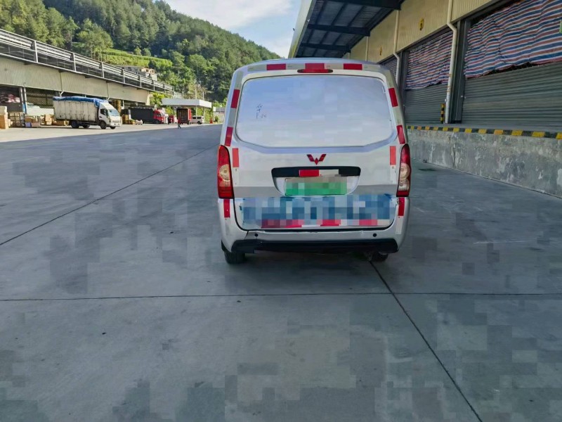 貴陽22年五菱汽車宏光3