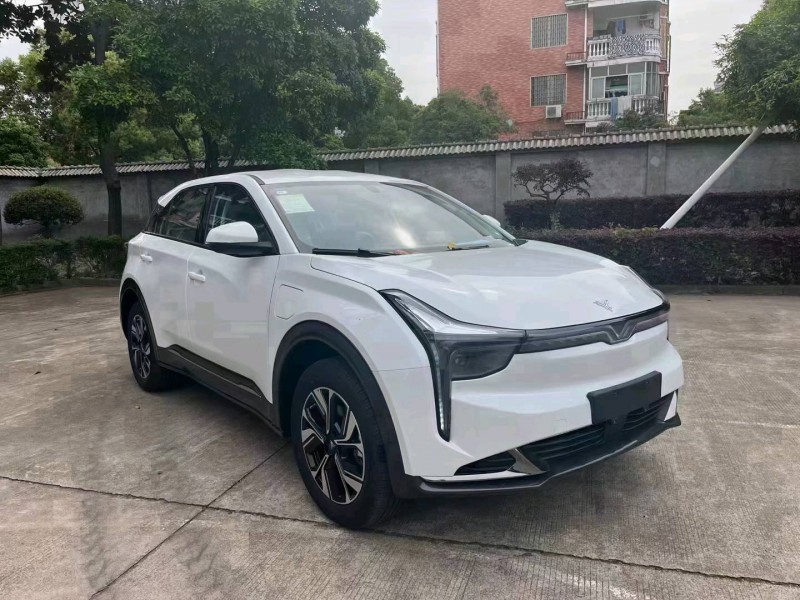 銅仁23年哪吒U2