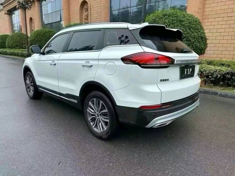 宜昌20年吉利博越5