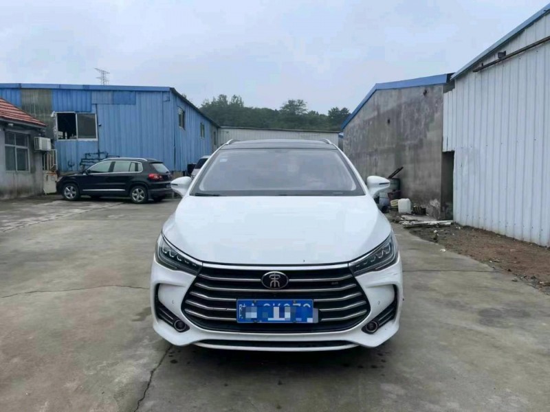 青岛18年比亚迪宋1