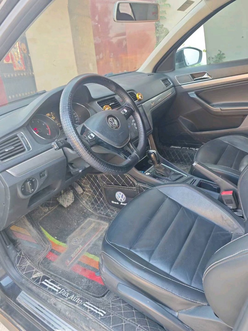 保定18年大众朗逸3