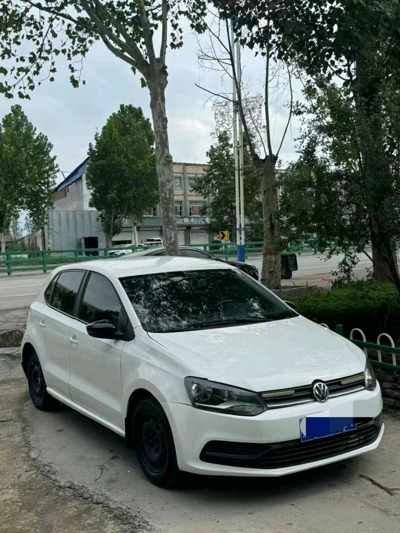 菏泽17年大众polo1