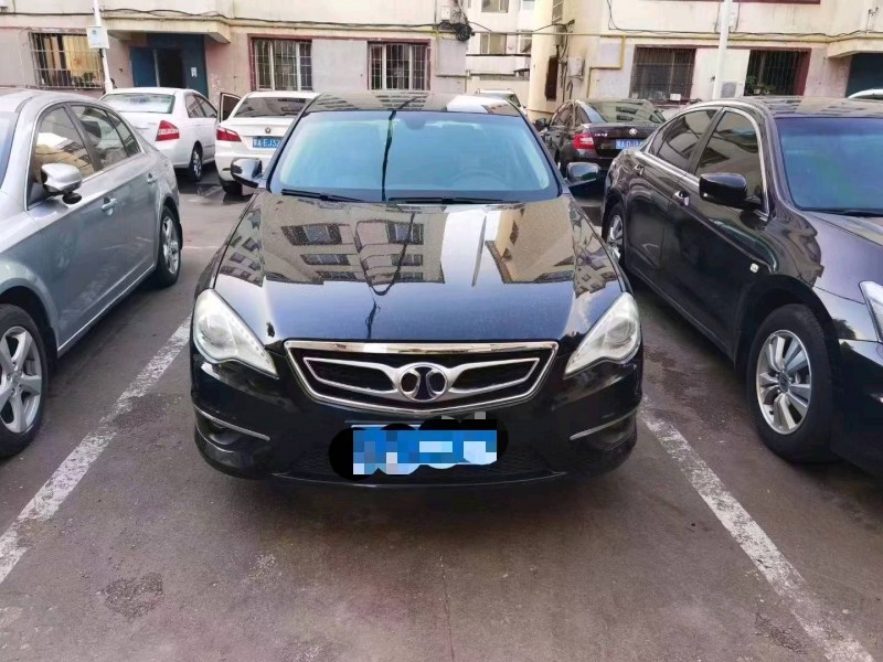 保定14年北汽绅宝D701