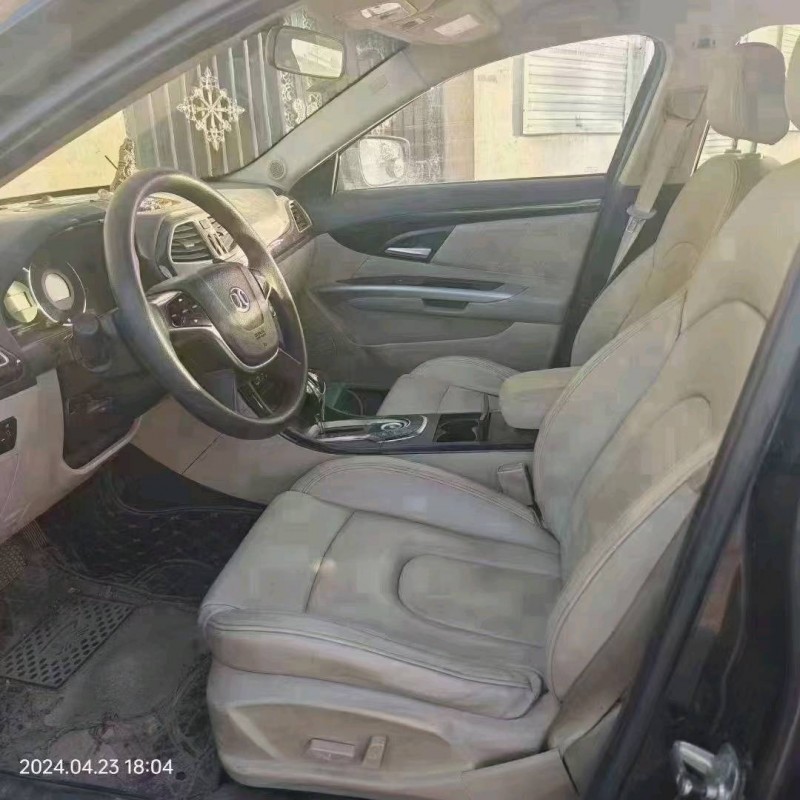 保定14年北汽绅宝D704