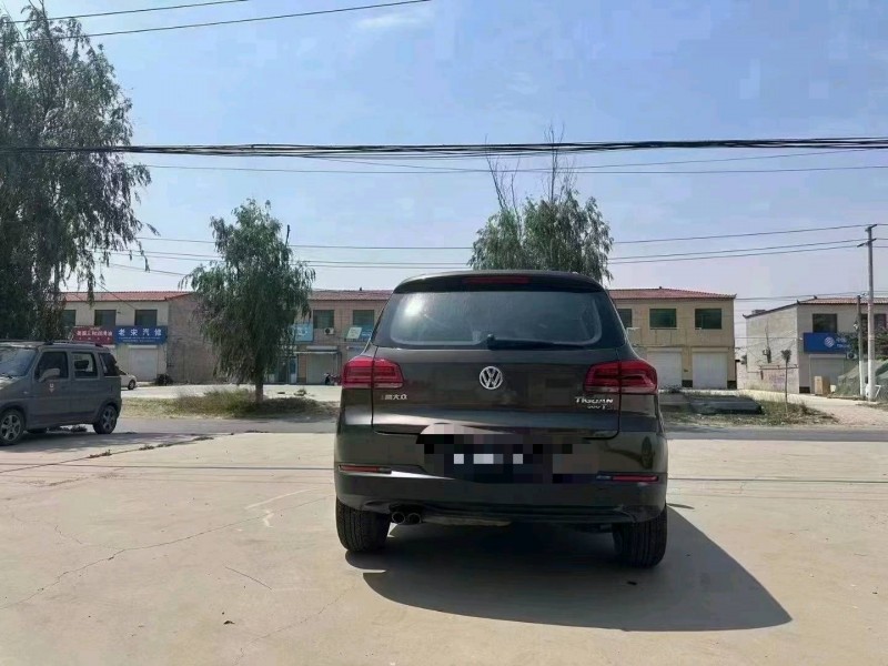 保定16年大众途观2