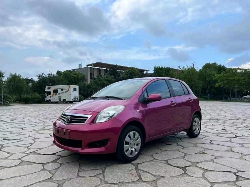 襄阳12年丰田雅力士2