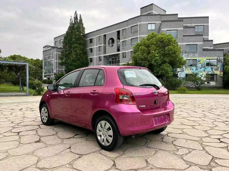 襄阳12年丰田雅力士7