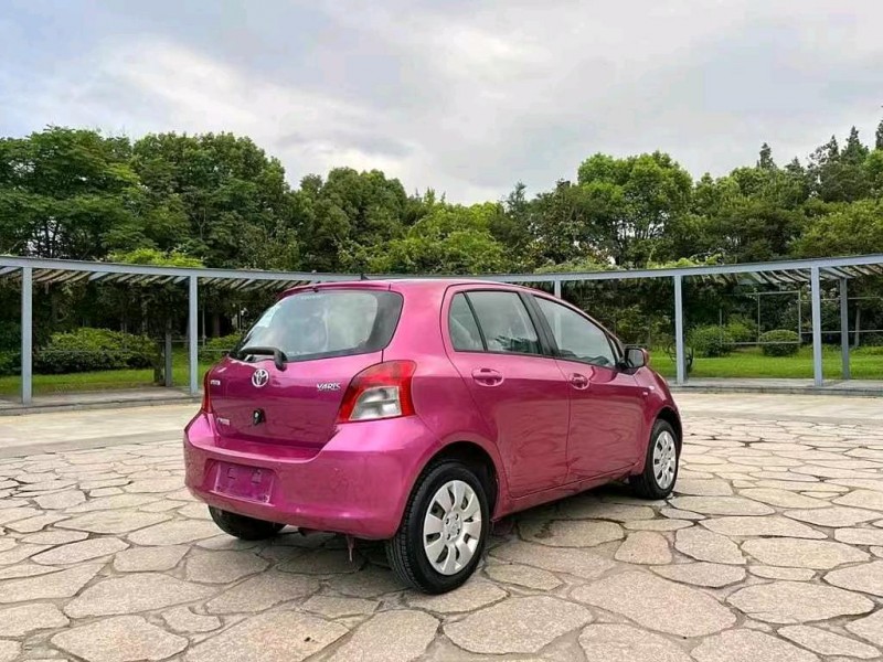 襄阳12年丰田雅力士9