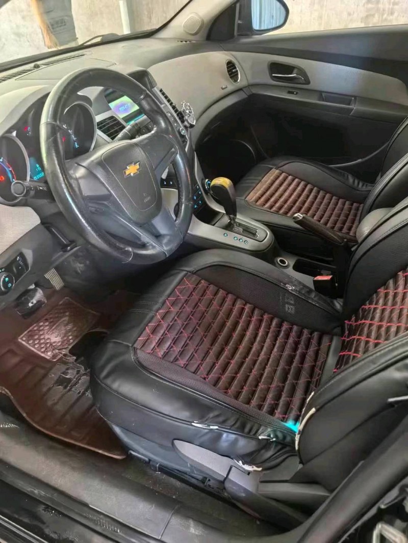 襄阳13年雪佛兰科鲁兹4