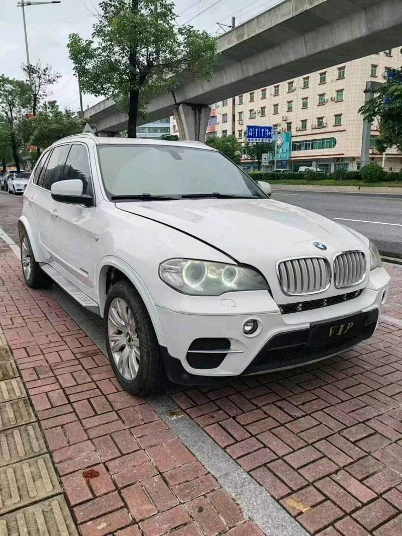 广州13年宝马X53