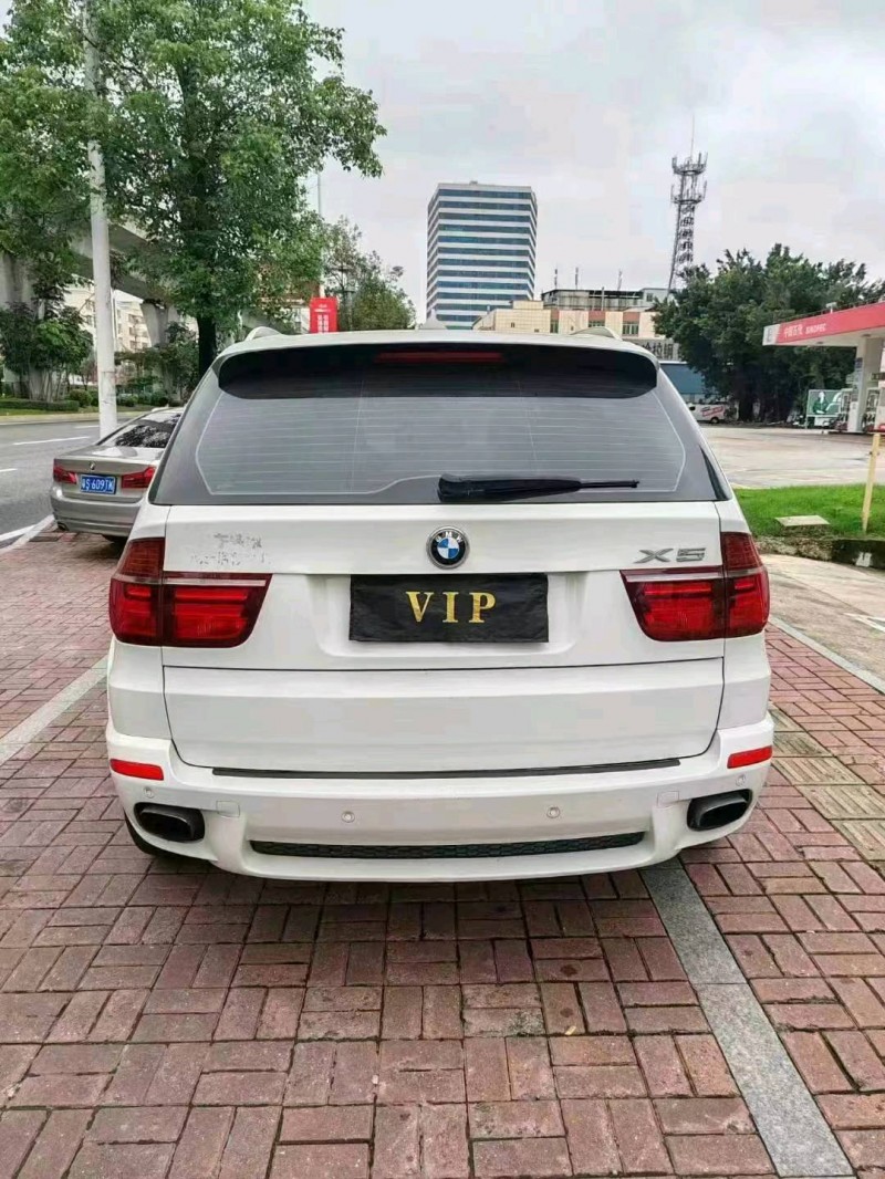 广州13年宝马X59