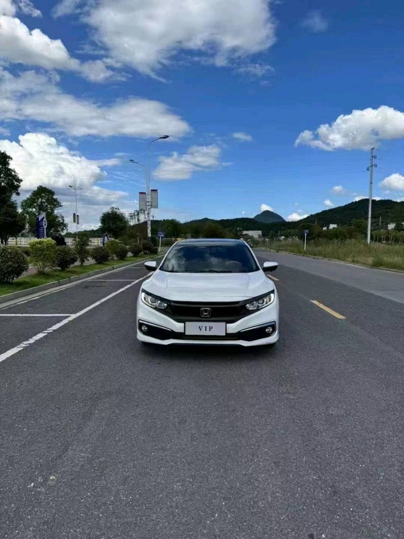 佛山22年本田思域1