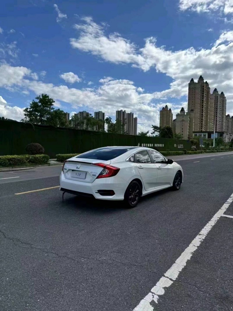 佛山22年本田思域7